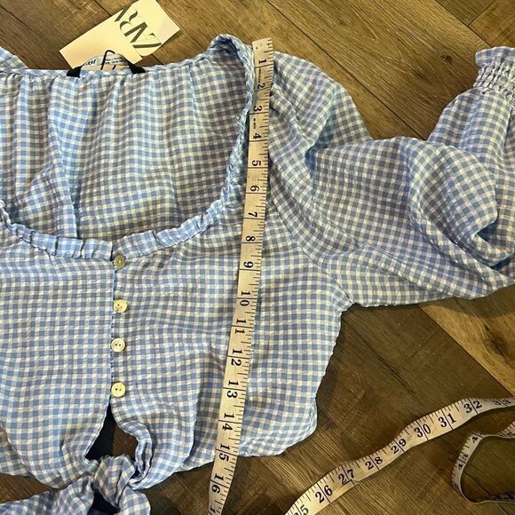 Zara Blue Gingnam Crop Top button
Down Balloon Sleeve and bottoms size M - Picture 9 of 13